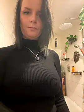 Snapshot of Off__Melonenmandy chatting on November 2025 07:38:01 PM Off Melonenmandy online show from November 2025 07:38:01 PM