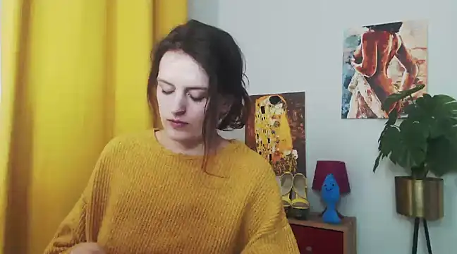 Snapshot of juicyNadine chatting on January 2025 09:24:01 AM juicyNadine online show from January 2025 09:24:01 AM