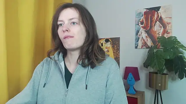 Snapshot of juicyNadine chatting on November 2025 05:46:02 AM juicyNadine online show from November 2025 05:46:02 AM