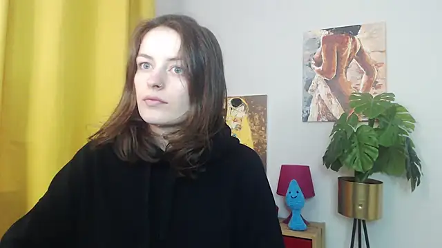 Snapshot of juicyNadine chatting on November 2025 05:40:02 AM juicyNadine online show from November 2025 05:40:02 AM