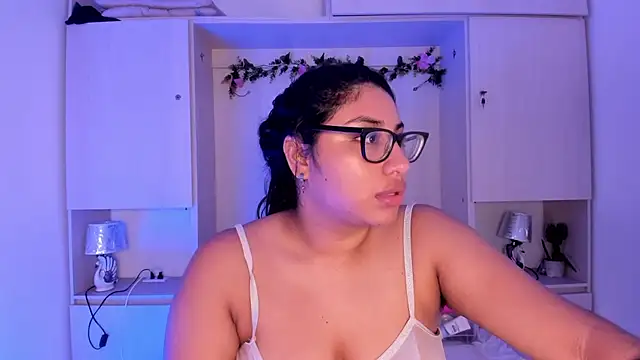 Snapshot of CANDYGABYY chatting on July 2026 08:11:01 PM CANDYGABYY online show from July 2026 08:11:01 PM