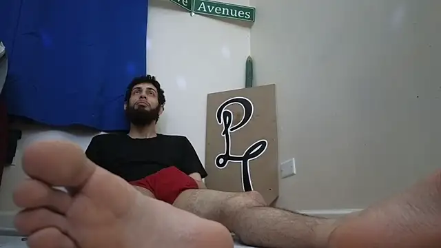 Snapshot of pantslesstraveler_plt chatting on February 2025 03:34:01 PM pantslesstraveler plt online show from February 2025 03:34:01 PM