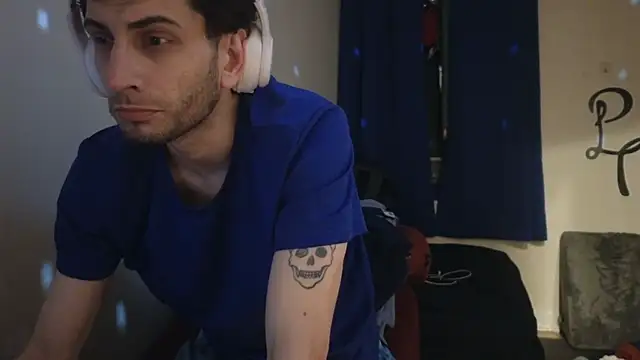 Snapshot of pantslesstraveler_plt chatting on February 2025 12:55:02 PM pantslesstraveler plt online show from February 2025 12:55:02 PM