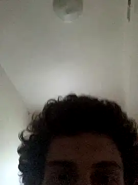 Snapshot of pantslesstraveler_plt chatting on October 2025 10:51:02 PM pantslesstraveler plt online show from October 2025 10:51:02 PM