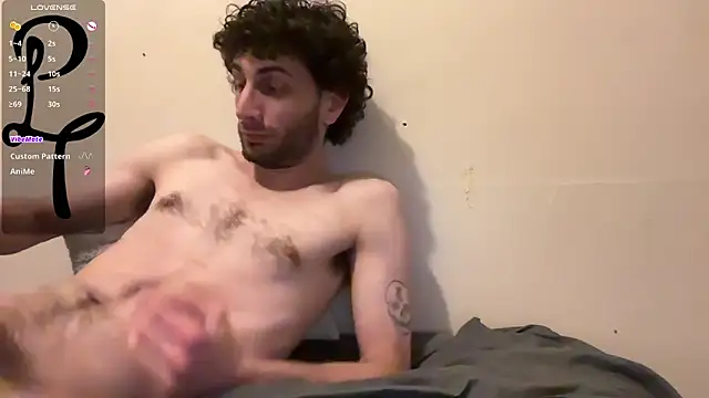 Snapshot of pantslesstraveler_plt chatting on November 2025 07:07:01 AM pantslesstraveler plt online show from November 2025 07:07:01 AM