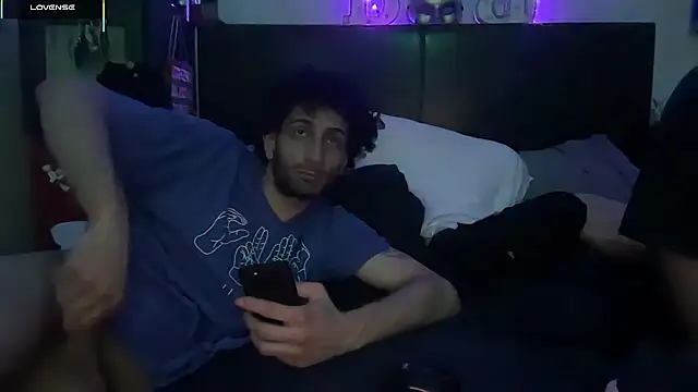 Snapshot of pantslesstraveler_plt chatting on November 2025 12:49:02 AM pantslesstraveler plt online show from November 2025 12:49:02 AM