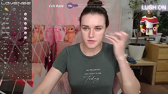 Snapshot of Bella__Swoon chatting on October 2025 03:40:01 PM Bella Swoon online show from October 2025 03:40:01 PM