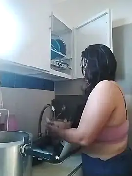 Snapshot of allison-dreams chatting on January 2025 09:22:01 PM allison-dreams online show from January 2025 09:22:01 PM