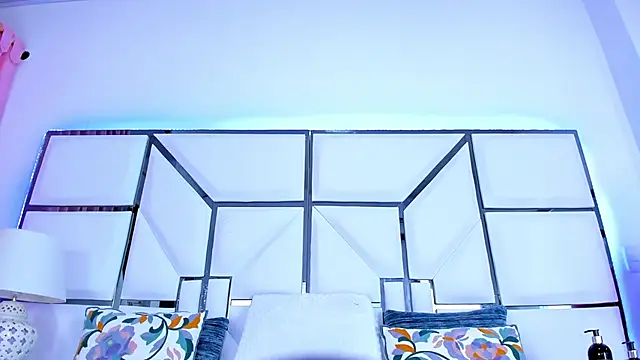 Snapshot of RileySweett chatting on February 2025 11:31:02 AM RileySweett online show from February 2025 11:31:02 AM