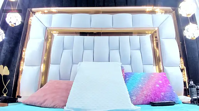 Snapshot of RileySweett chatting on September 2025 11:45:01 AM RileySweett online show from September 2025 11:45:01 AM