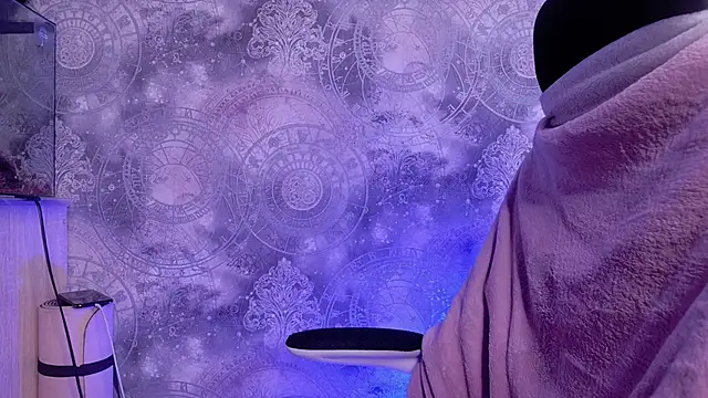 Sheila Hill  online show from November 2025 06:57:01 PM