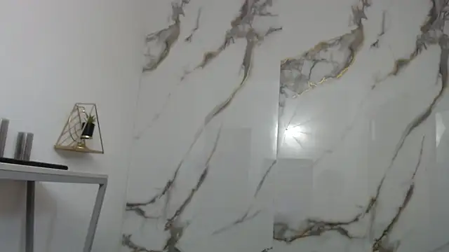 Lindsey8 online show from April 2026 12:14:02 PM