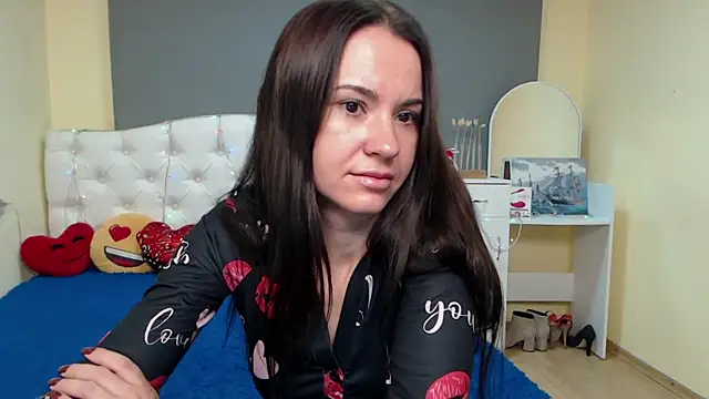 KaraCriegs online show from December 2025 06:58:01 PM