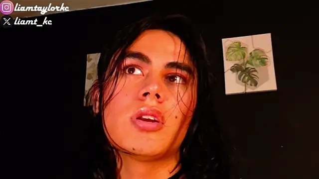 Snapshot of Liam_Taylor chatting on February 2025 01:53:01 AM Liam Taylor online show from February 2025 01:53:01 AM