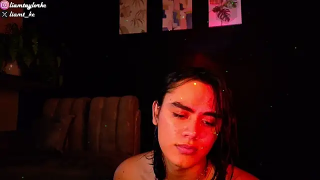 Snapshot of Liam_Taylor chatting on February 2025 04:16:02 PM Liam Taylor online show from February 2025 04:16:02 PM