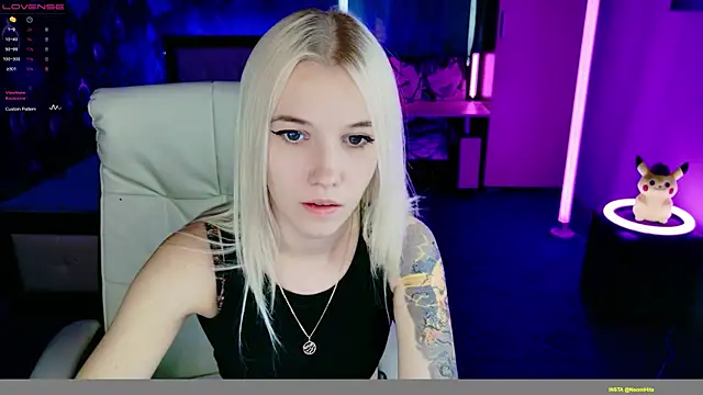 Snapshot of ShhhO_O chatting on October 2025 10:27:02 AM ShhhO O online show from October 2025 10:27:02 AM