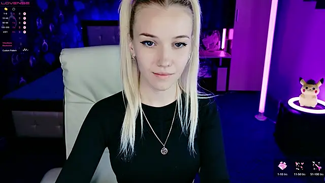 Snapshot of ShhhO_O chatting on November 2025 05:24:02 PM ShhhO O online show from November 2025 05:24:02 PM