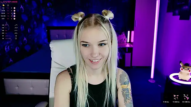 Snapshot of ShhhO_O chatting on November 2025 02:28:02 PM ShhhO O online show from November 2025 02:28:02 PM