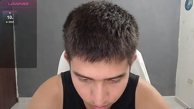 Snapshot of harold_18_ chatting on February 2025 06:04:02 PM harold 18 online show from February 2025 06:04:02 PM