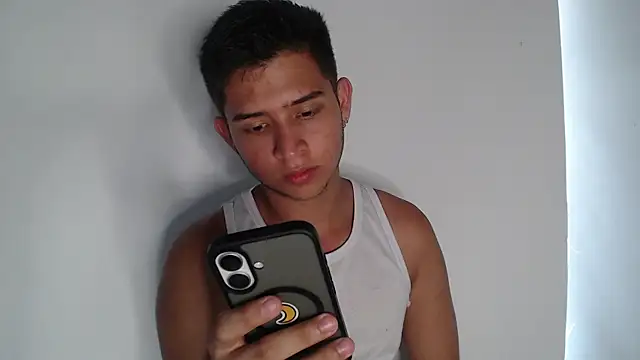 Snapshot of harold_18_ chatting on October 2025 06:45:02 PM harold 18 online show from October 2025 06:45:02 PM