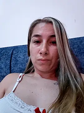 Iris love18 online show from February 2026 12:45:01 PM