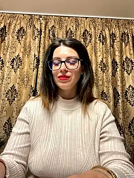 NadiraNoor online show from April 2026 10:29:02 PM