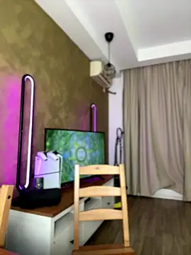 AvaGianna online show from November 2025 04:39:01 PM