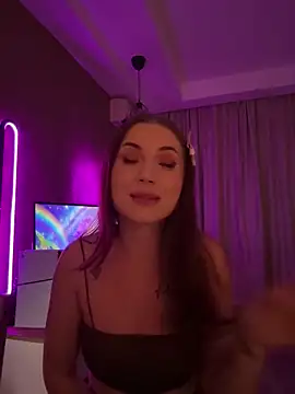 AvaGianna online show from November 2025 06:31:02 PM