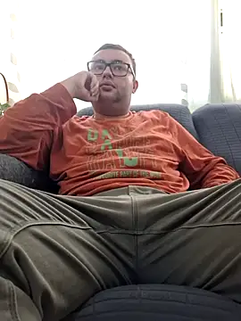 Snapshot of Javier_bear chatting on December 2025 01:50:02 PM Javier bear online show from December 2025 01:50:02 PM