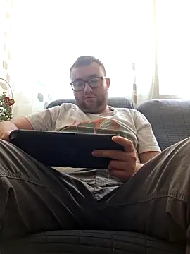 Snapshot of Javier_bear chatting on April 2026 12:43:01 PM Javier bear online show from April 2026 12:43:01 PM