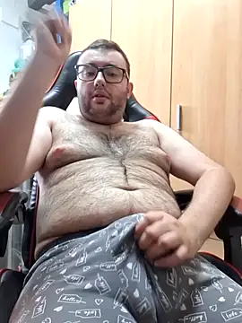 Snapshot of Javier_bear chatting on April 2026 12:22:02 PM Javier bear online show from April 2026 12:22:02 PM