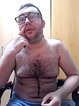 Snapshot of Javier_bear chatting on May 2026 09:20:02 PM Javier bear online show from May 2026 09:20:02 PM