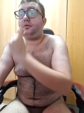 Snapshot of Javier_bear chatting on May 2026 09:16:01 PM Javier bear online show from May 2026 09:16:01 PM