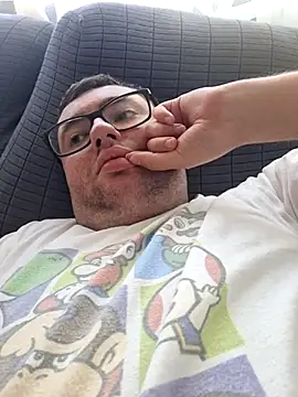 Snapshot of Javier_bear chatting on June 2026 02:52:01 PM Javier bear online show from June 2026 02:52:01 PM