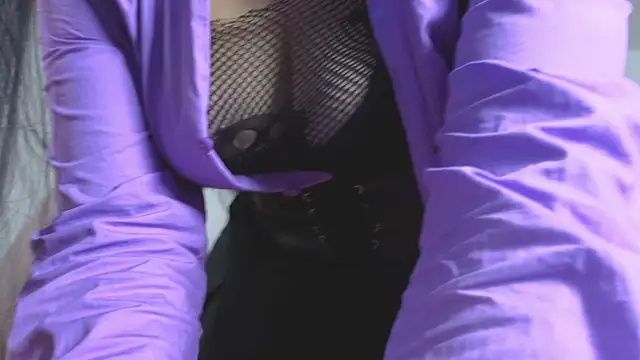 mailin18 online show from November 2025 01:05:01 AM