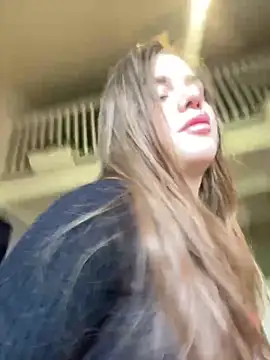 Snapshot of EmiliaCatalina chatting on March 2025 07:34:02 PM EmiliaCatalina online show from March 2025 07:34:02 PM