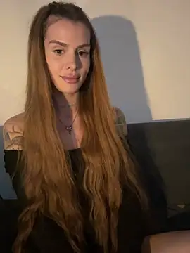 EmiliaCatalina online show from July 2026 11:22:01 PM