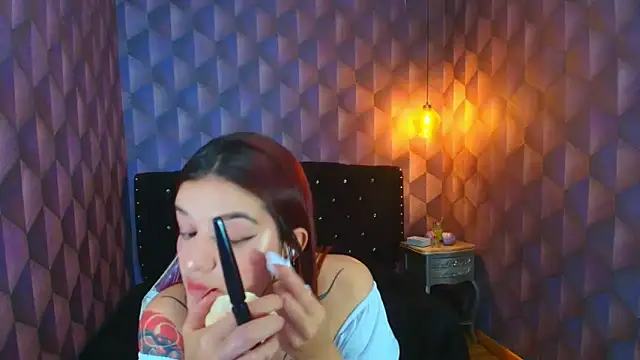 LiaHarryis online show from November 2025 06:18:02 PM