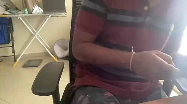 dhruv-sluppy online show from March 2025 05:33:01 AM