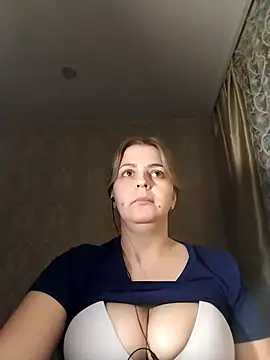 Snapshot of Lady_nice_cat chatting on February 2025 11:43:02 AM Lady nice cat online show from February 2025 11:43:02 AM