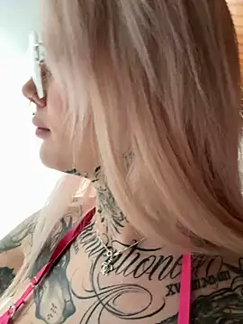 Stella-Kink online show from February 2025 02:44:01 PM