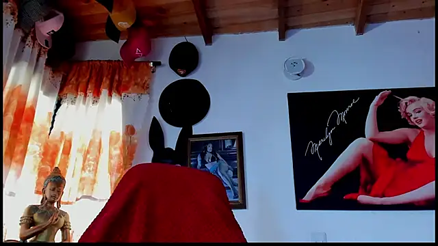 seleneh online show from September 2025 04:56:01 PM