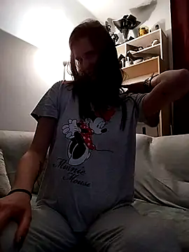 Snapshot of LauraBaby chatting on November 2025 09:36:02 PM LauraBaby online show from November 2025 09:36:02 PM