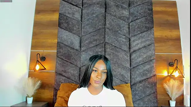 nahomi campbell online show from February 2025 07:27:02 PM