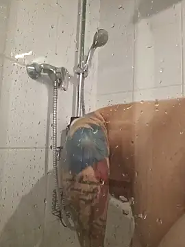 gustlgail online show from April 2026 02:42:01 PM