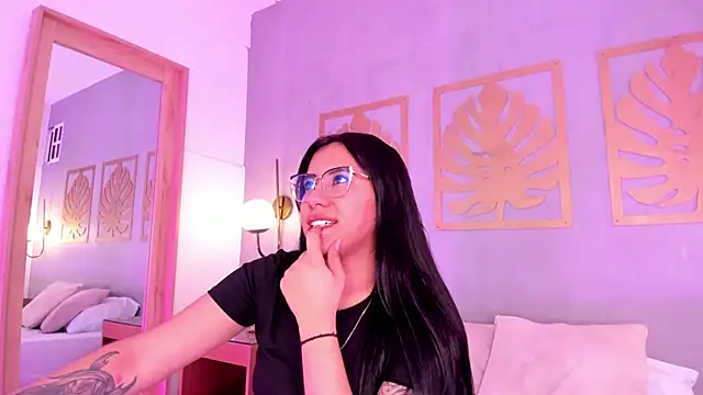 majo rosse  online show from February 2026 06:59:02 PM