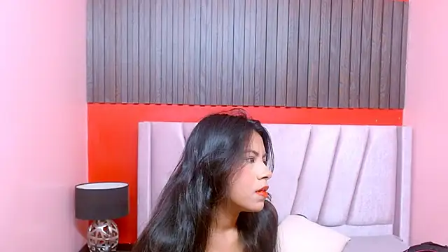 Snapshot of VeronicaRobles chatting on June 2026 07:13:02 PM VeronicaRobles online show from June 2026 07:13:02 PM