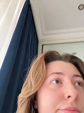 Snapshot of curvyflawless chatting on December 2025 07:39:01 AM curvyflawless online show from December 2025 07:39:01 AM