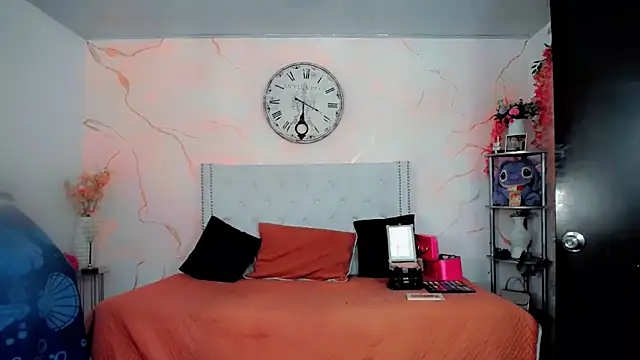 maria camilacms online show from December 2025 06:14:02 PM