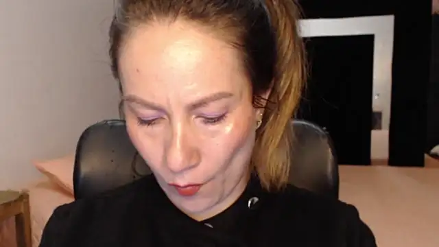 CATRINA-83 online show from May 2026 07:56:01 PM